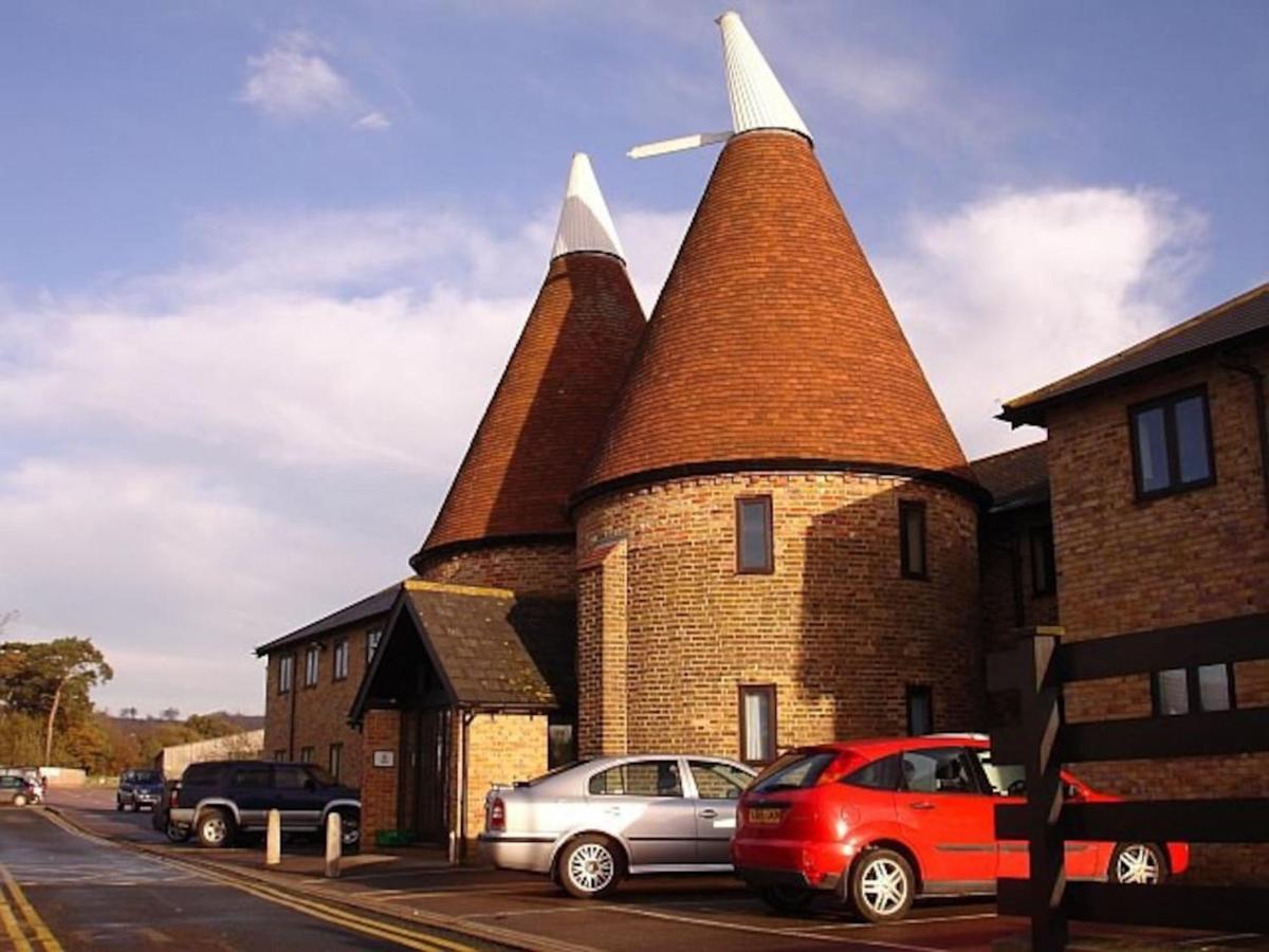Suburban 2-Bed, Entire Home, Free Parking, Maidstone, Kent Uk Boxley エクステリア 写真